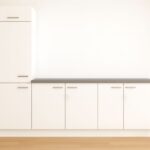 Keuken 300 cm in het wit met hoge kast.