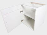 Onderkast met legplank open