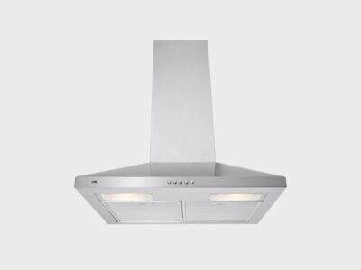 VS wandafzuigkap van ETNA met twee vetfilters, ingebouwde verlichting en bedieningsknoppen aan de voorzijde.