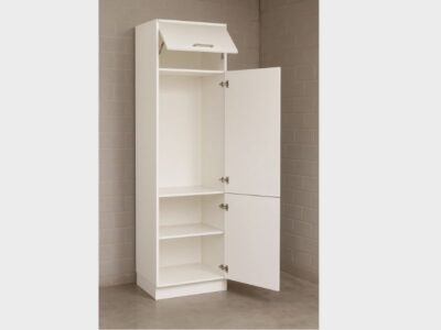 hoge bijkeukenkast van 195 cm hoog en 60 cm breed