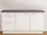 Wit keukenblok met 3 lades, inclusief grafietgrijs blad en plint.
